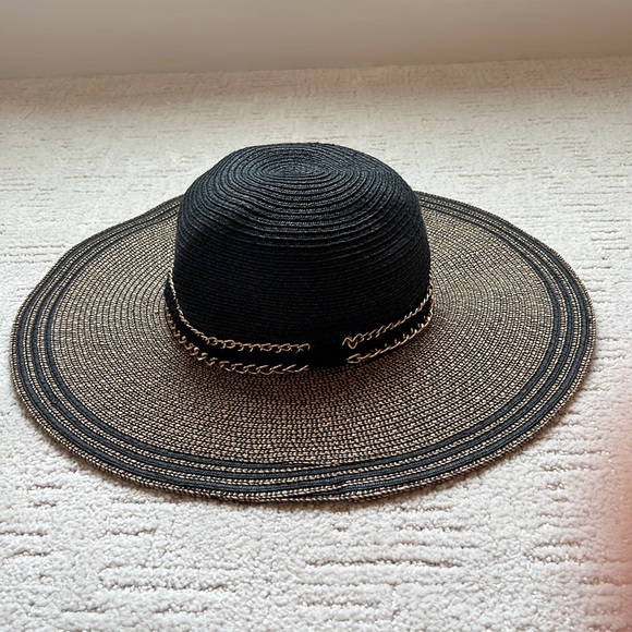 💕HP💕Black and brown chain trim sun hat - Picture 3 of 9